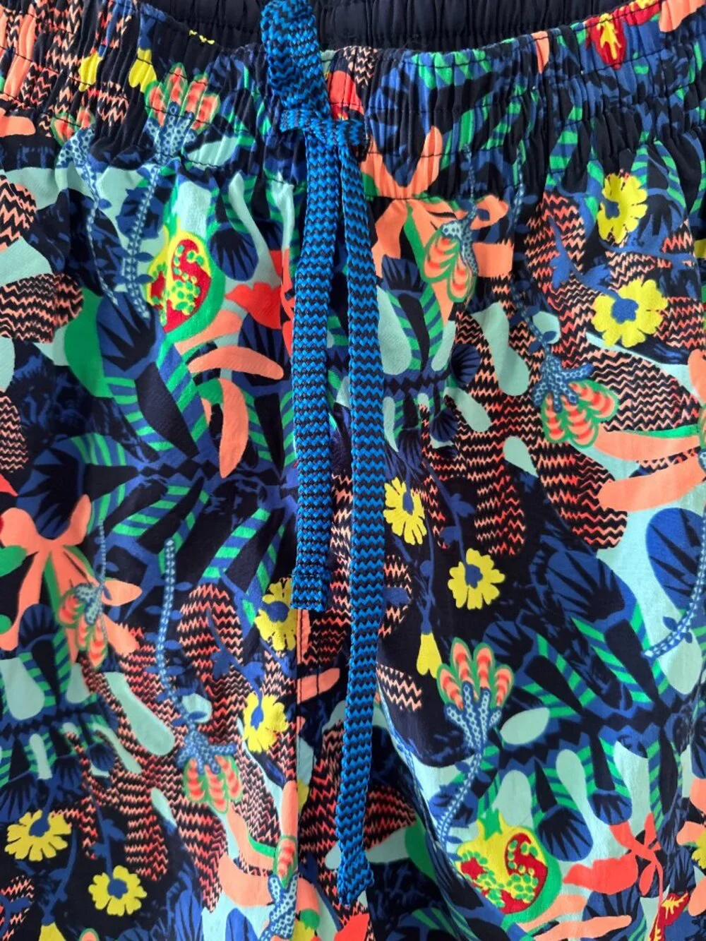 Nike Electric Floral Icon 5